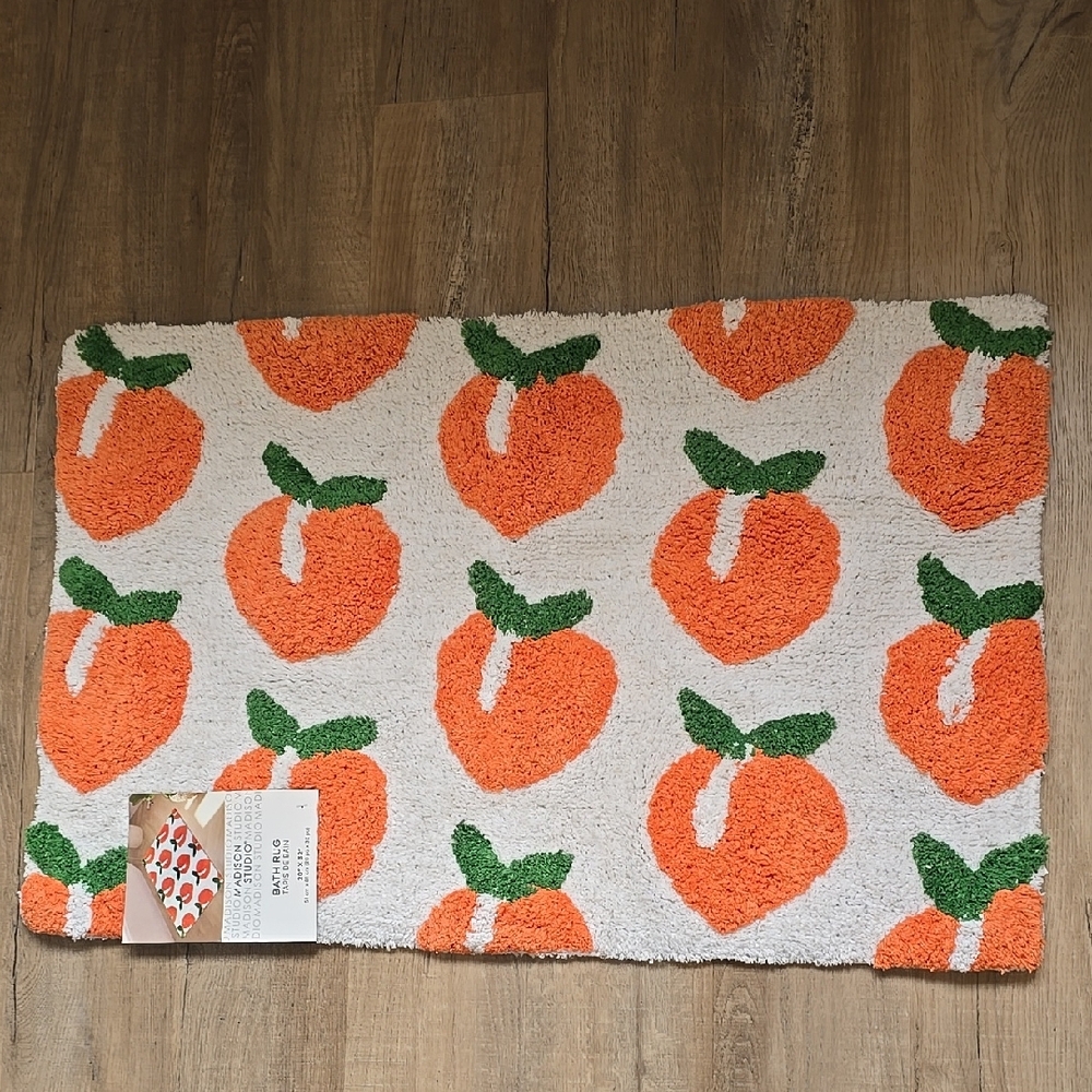 Orange and White Peach Pattern Rug